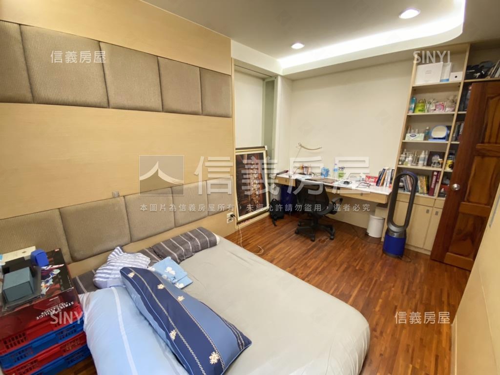 九期東英前院美別墅房屋室內格局與周邊環境