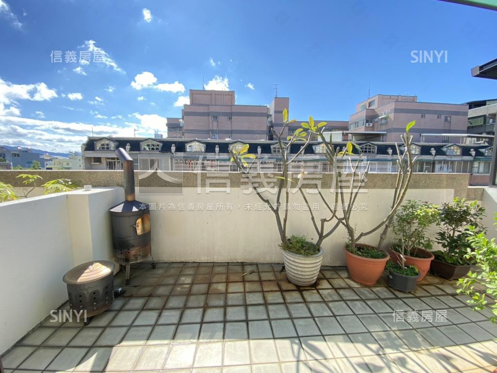 九期東英前院美別墅房屋室內格局與周邊環境