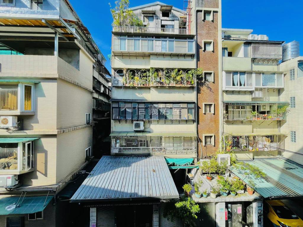 專任信義安和邊間採光四房房屋室內格局與周邊環境