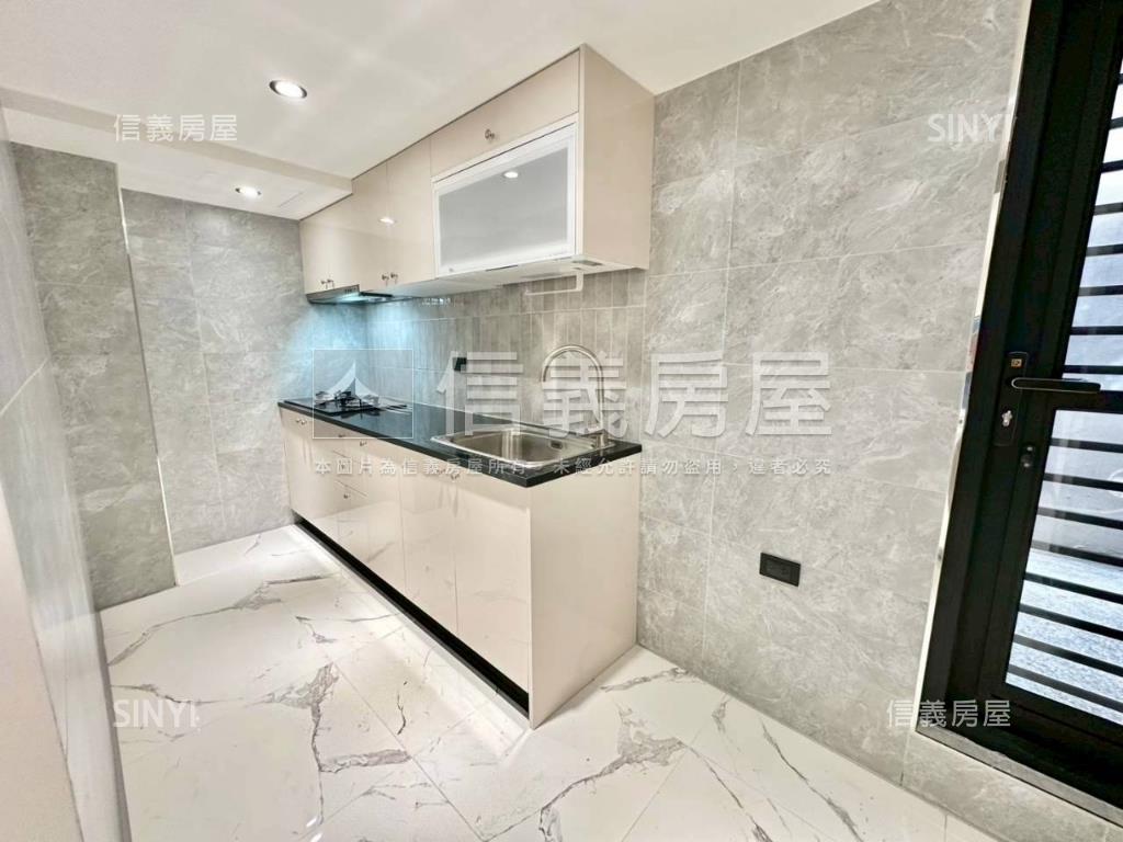 捷運三和國中全新亮麗透天房屋室內格局與周邊環境