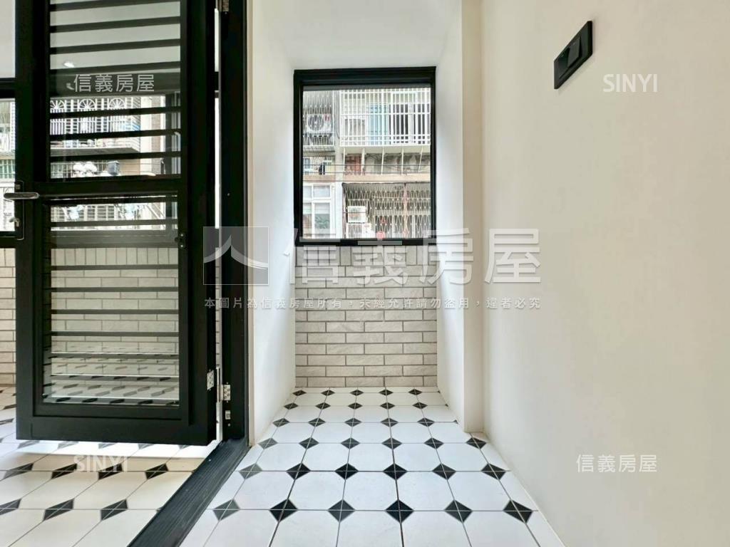 捷運三和國中全新亮麗透天房屋室內格局與周邊環境