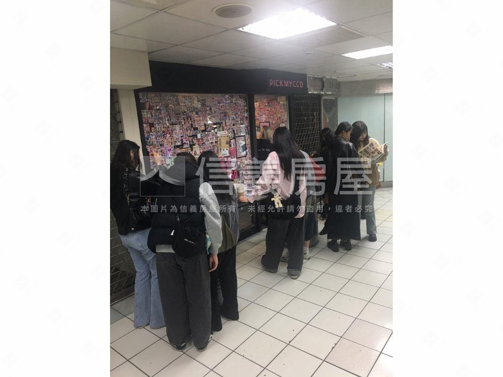 ⭐７８０萬．擁有東區店面房屋室內格局與周邊環境