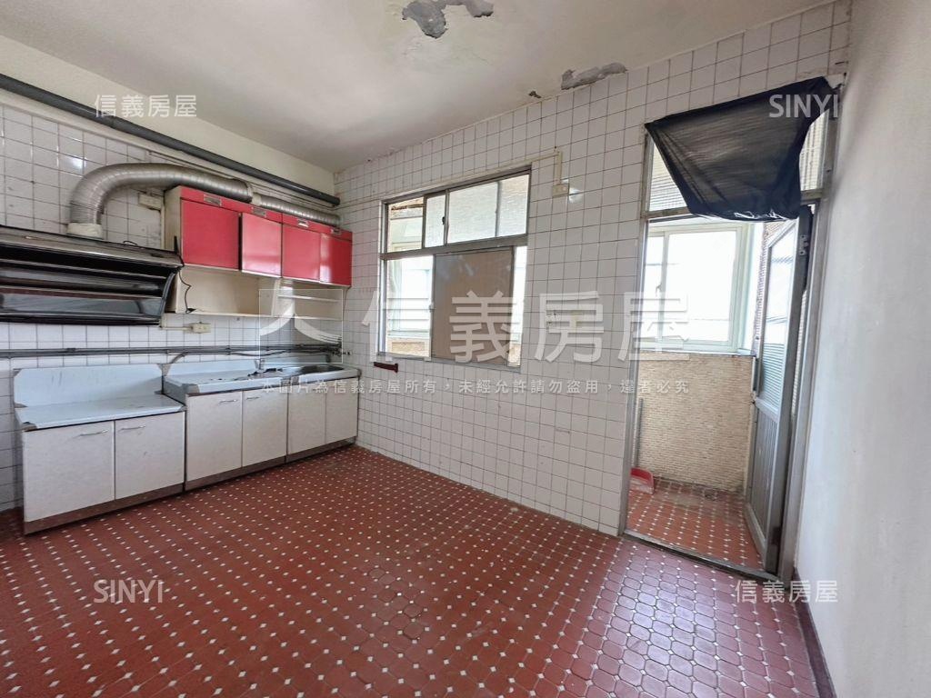 商一土地景興路優質公寓房屋室內格局與周邊環境