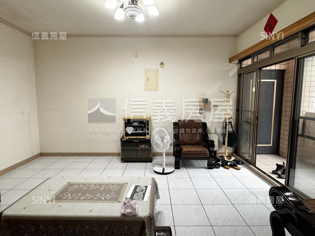 錦和學區華廈大三房房屋室內格局與周邊環境