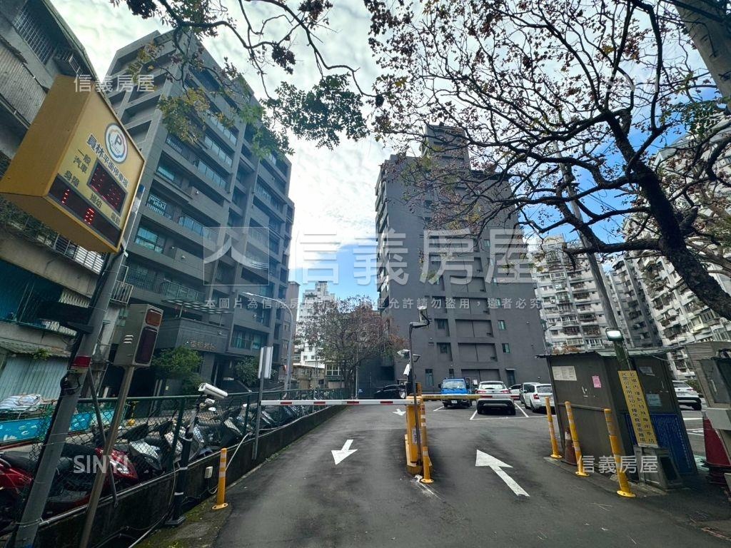 土城站方正一樓店面房屋室內格局與周邊環境