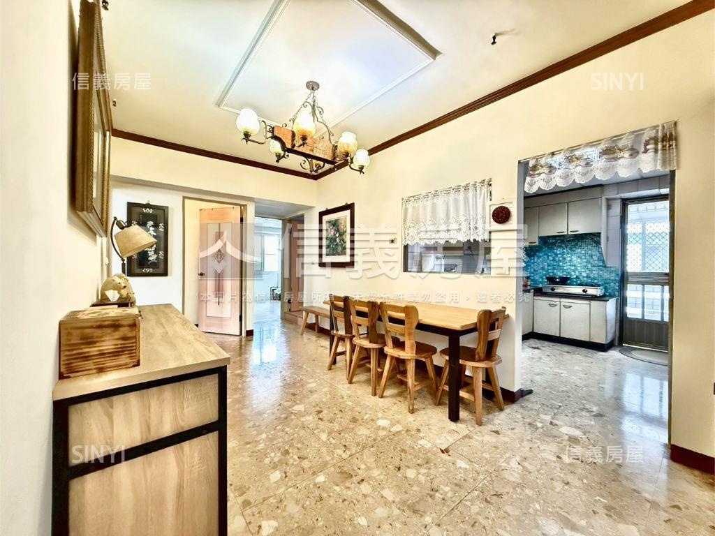 萬歲王宮｜邊間｜大五房房屋室內格局與周邊環境