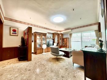 萬歲王宮｜邊間｜大五房