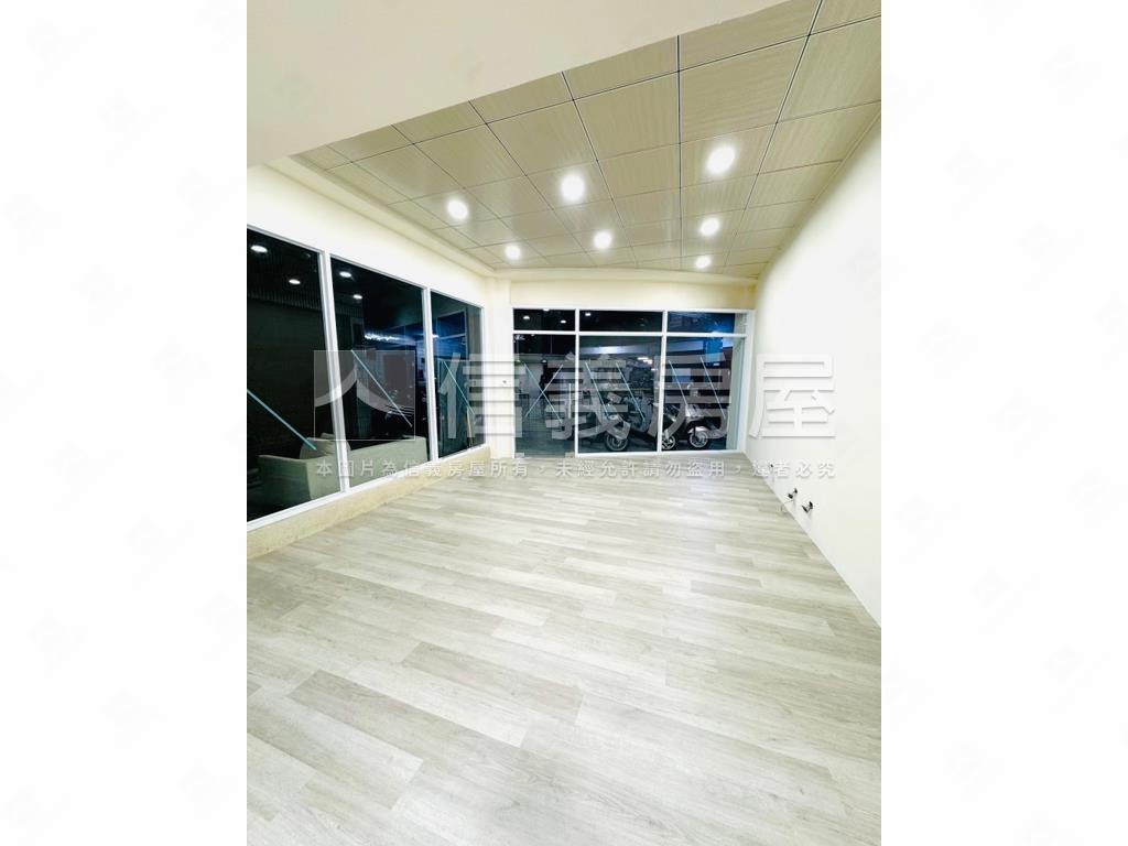 鼎山家樂福收租店面房屋室內格局與周邊環境