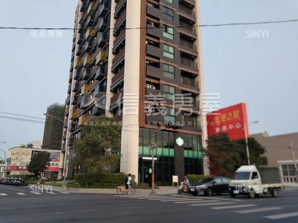 知名連鎖收租傳家金△店面房屋室內格局與周邊環境