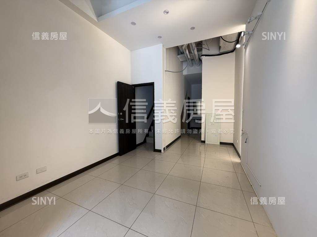 金店面。太陽帝國房屋室內格局與周邊環境