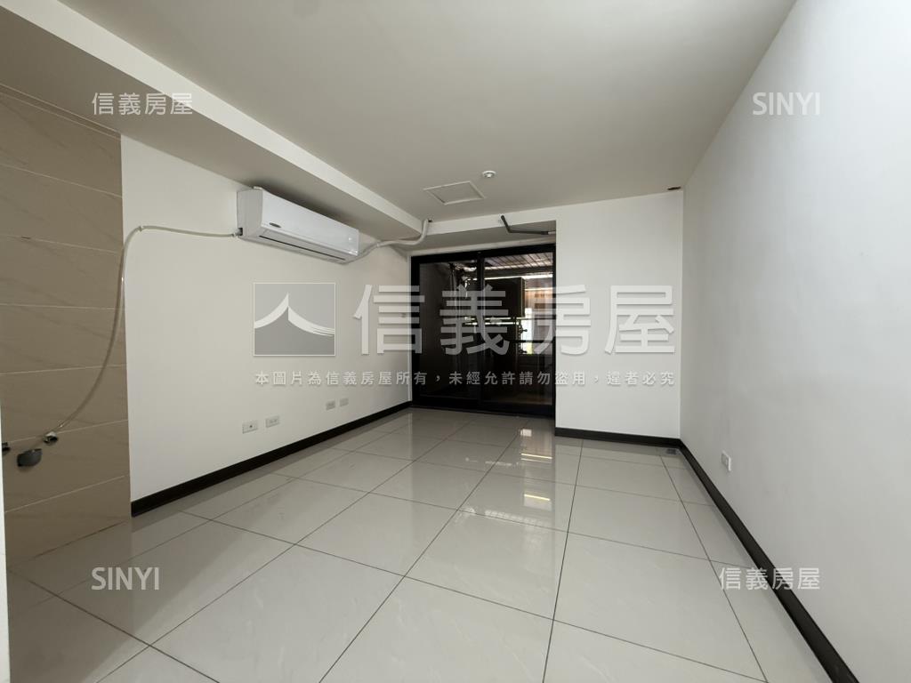 金店面。太陽帝國房屋室內格局與周邊環境
