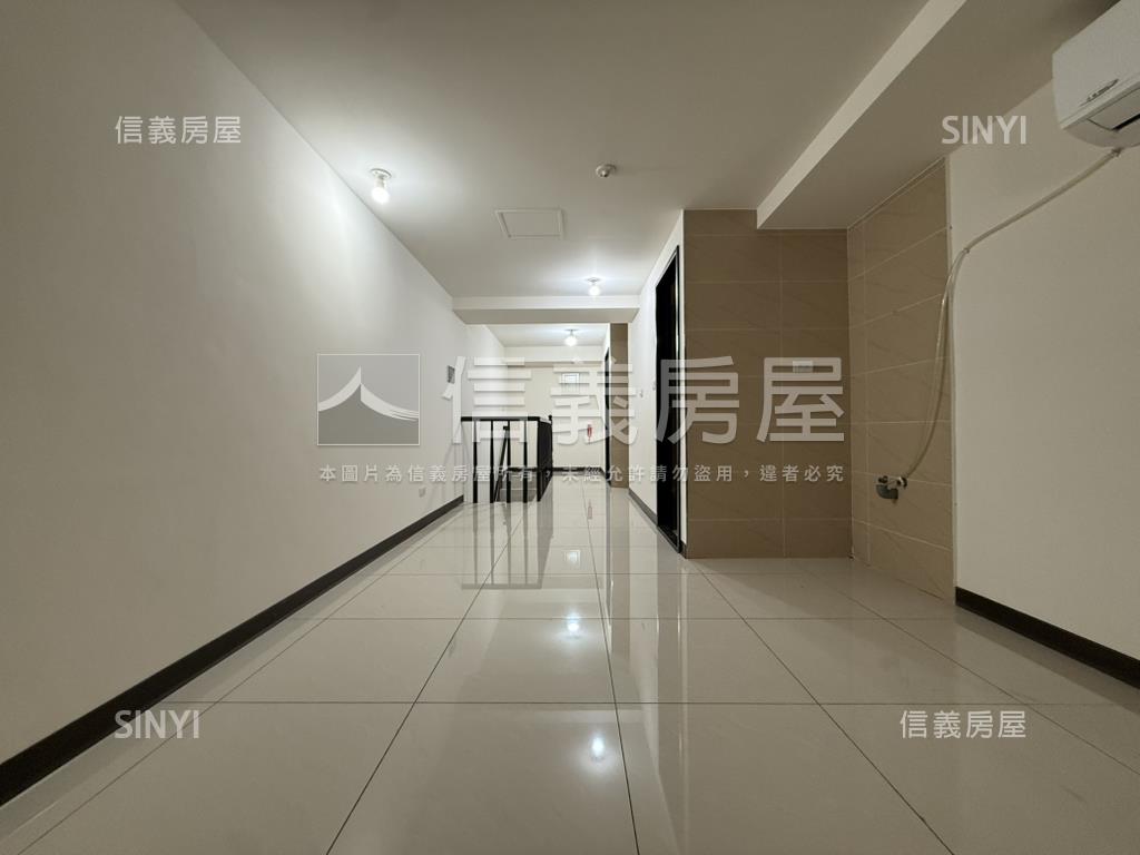 金店面。太陽帝國房屋室內格局與周邊環境
