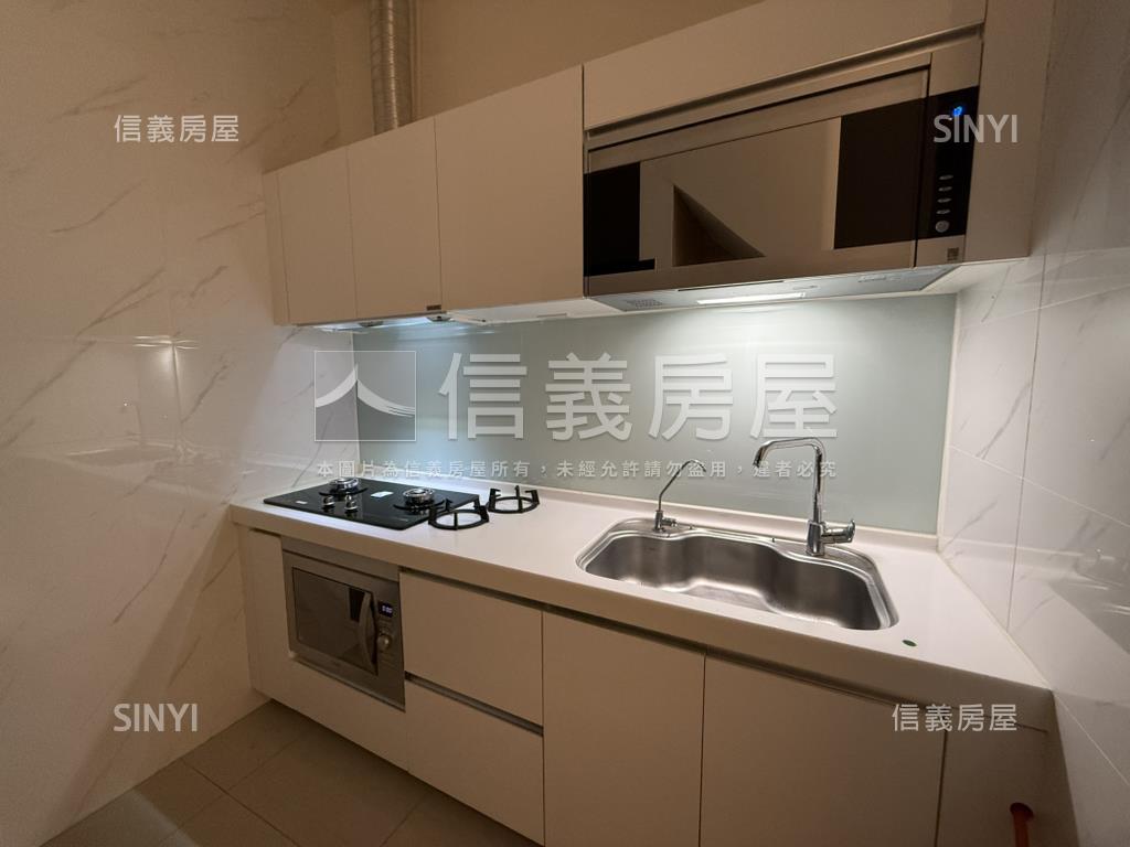 金店面。太陽帝國房屋室內格局與周邊環境
