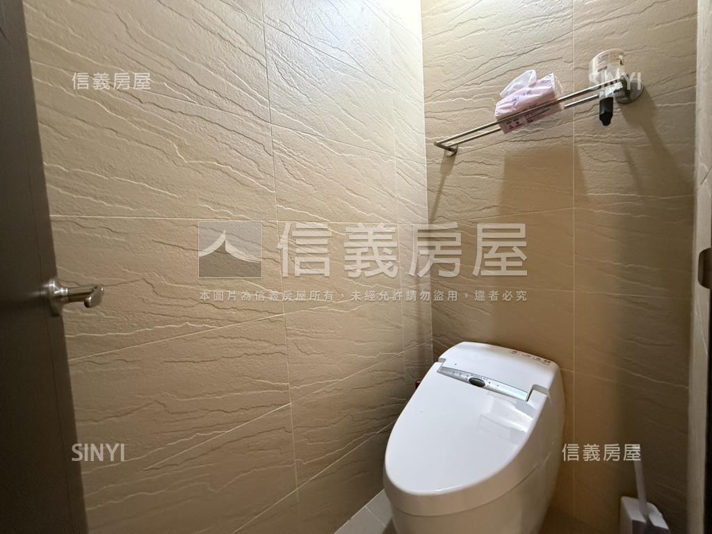 金店面。太陽帝國房屋室內格局與周邊環境