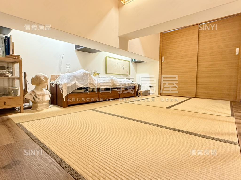 藏富稀有低總金店面房屋室內格局與周邊環境