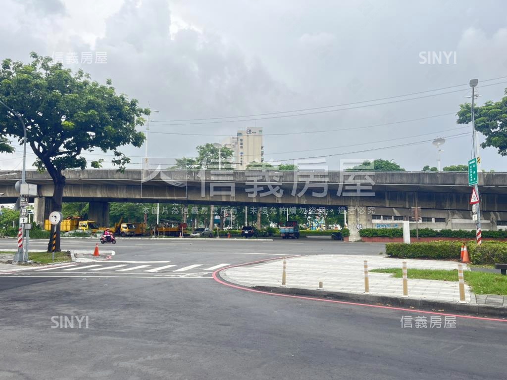 近夢時代公園金透店讚Ⅱ房屋室內格局與周邊環境