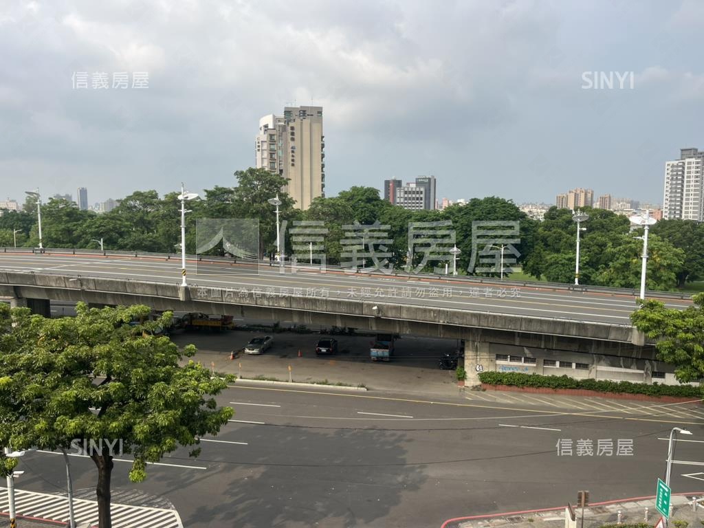 近夢時代公園金透店讚Ⅱ房屋室內格局與周邊環境