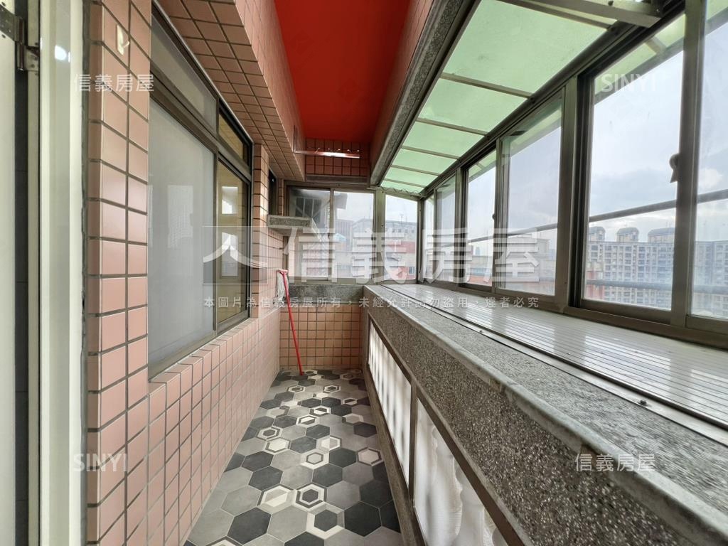 泰山漂亮大三房附車位房屋室內格局與周邊環境