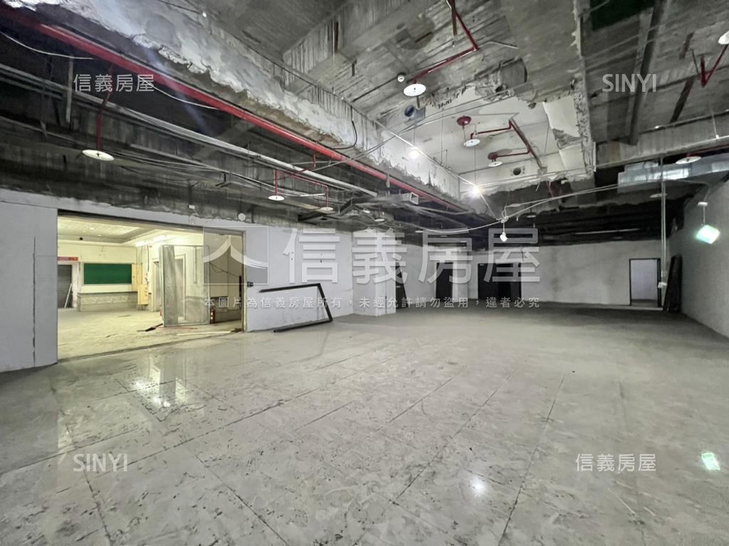 亞太投資廣場店面加地下室房屋室內格局與周邊環境