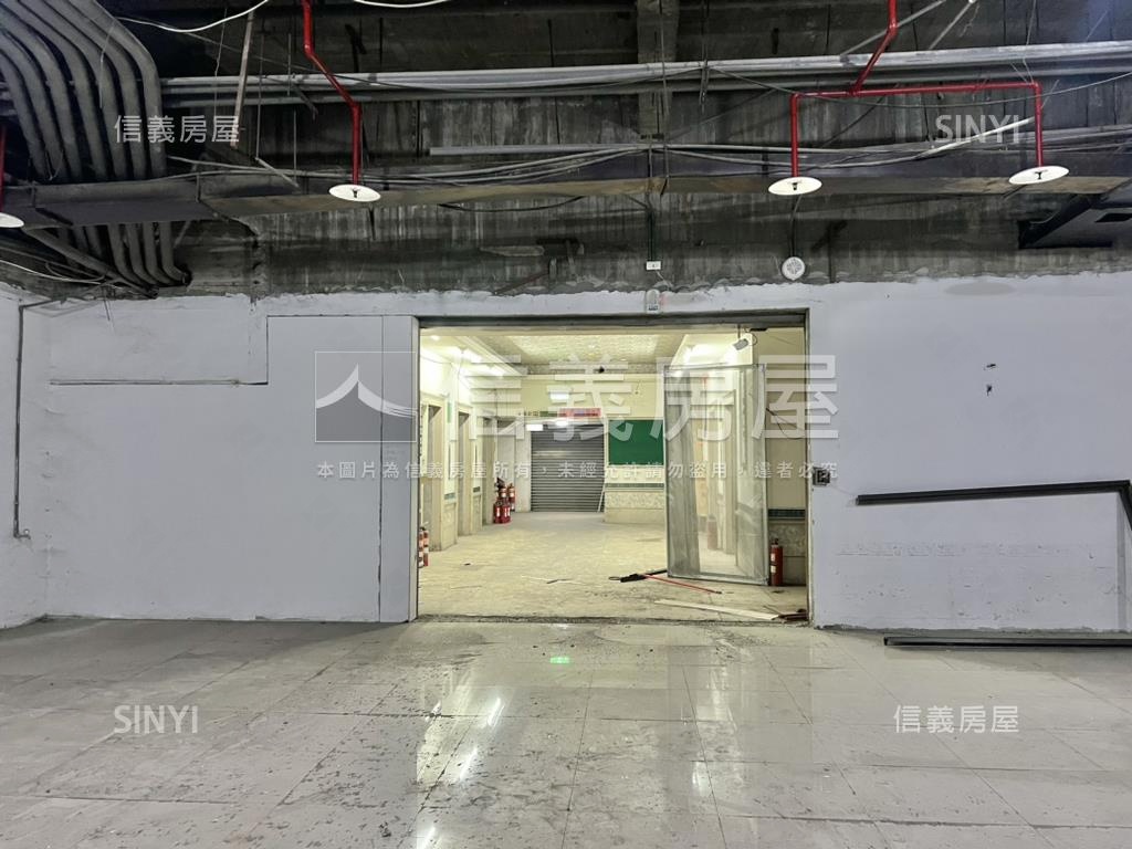 亞太投資廣場店面加地下室房屋室內格局與周邊環境