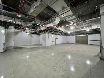 亞太投資廣場店面加地下室