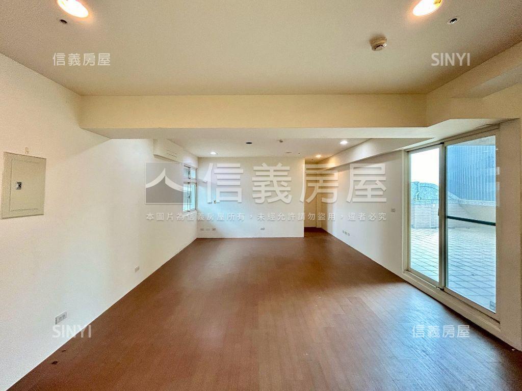 高鐵區時尚廣場樓中樓大戶房屋室內格局與周邊環境