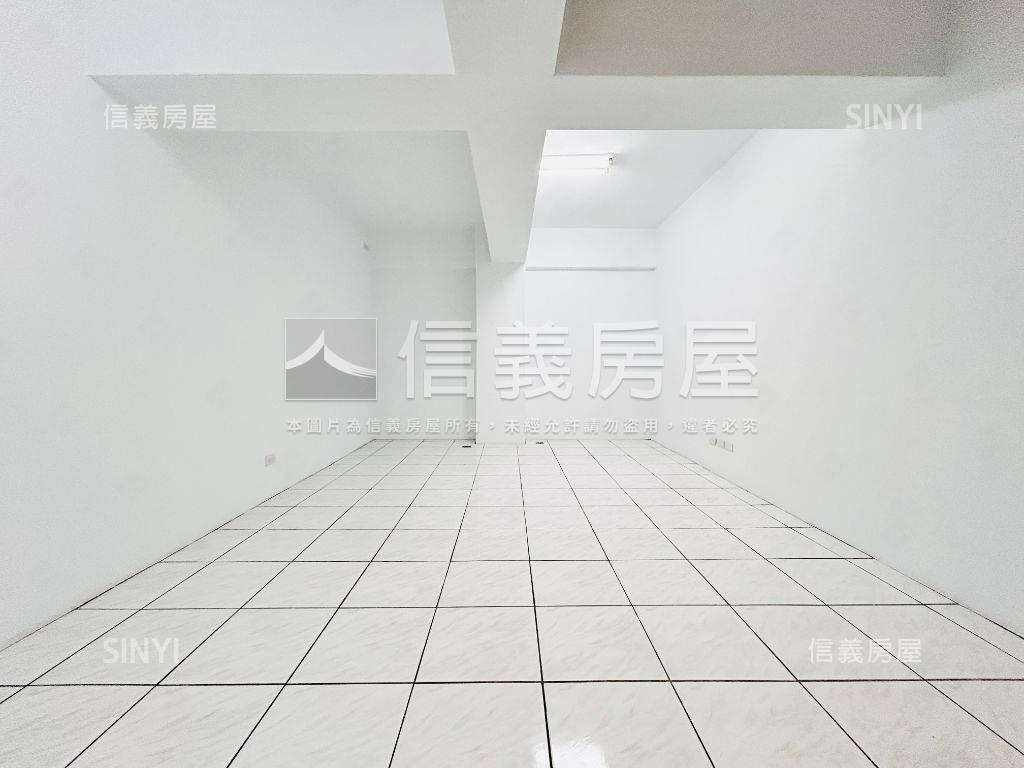 近六福路金店面房屋室內格局與周邊環境