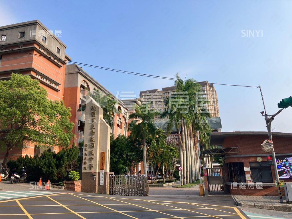 近六福路金店面房屋室內格局與周邊環境