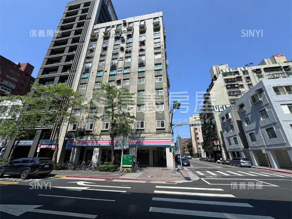 商三復興南路電梯美廈房屋室內格局與周邊環境