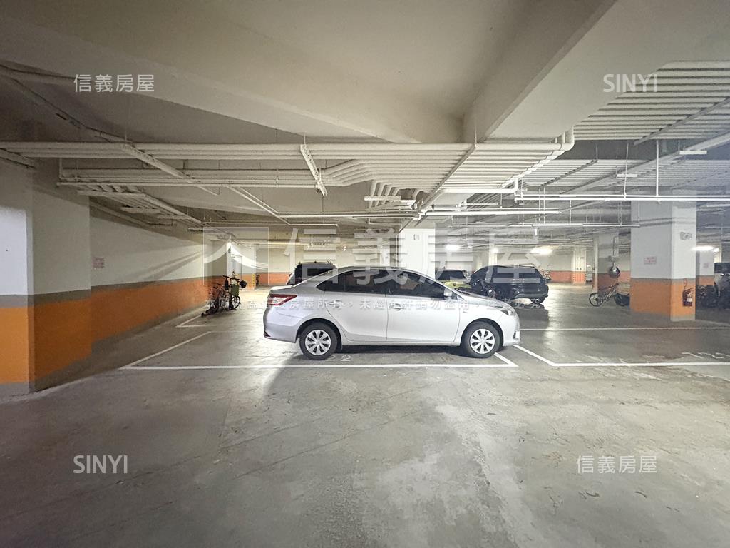 環球市面泳池棟距遠三房房屋室內格局與周邊環境