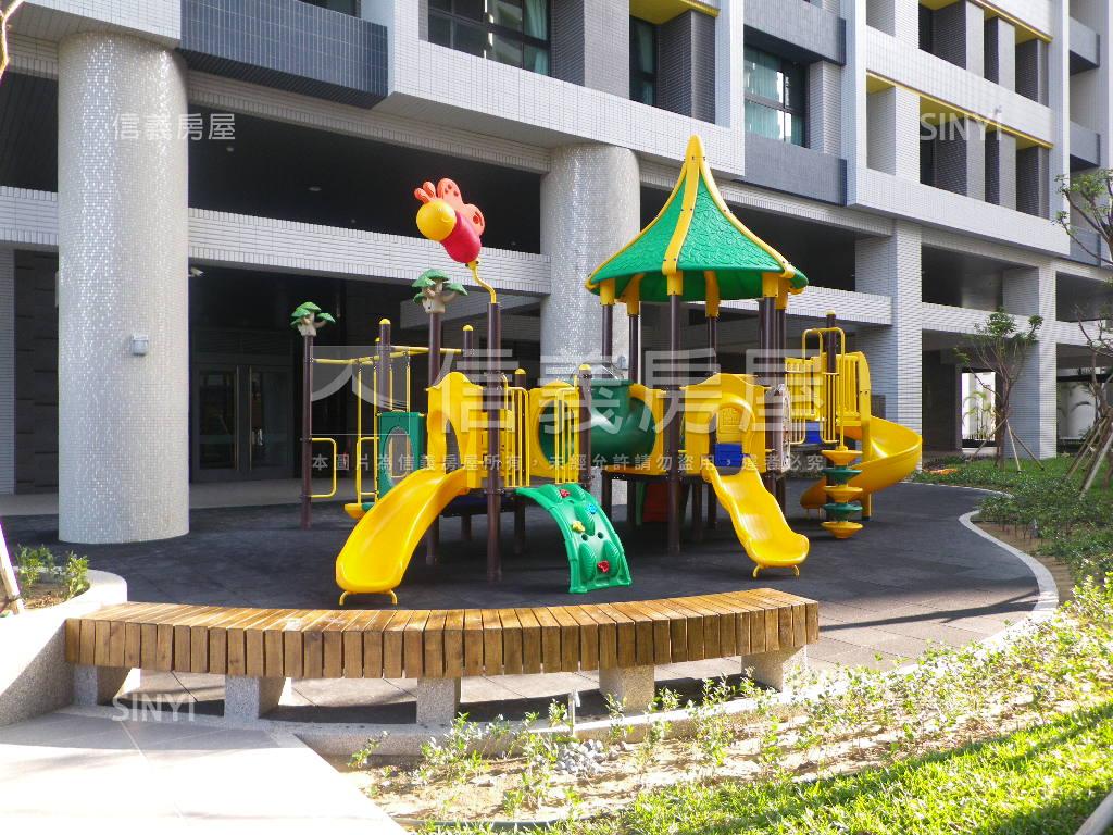 環球市面泳池棟距遠三房房屋室內格局與周邊環境