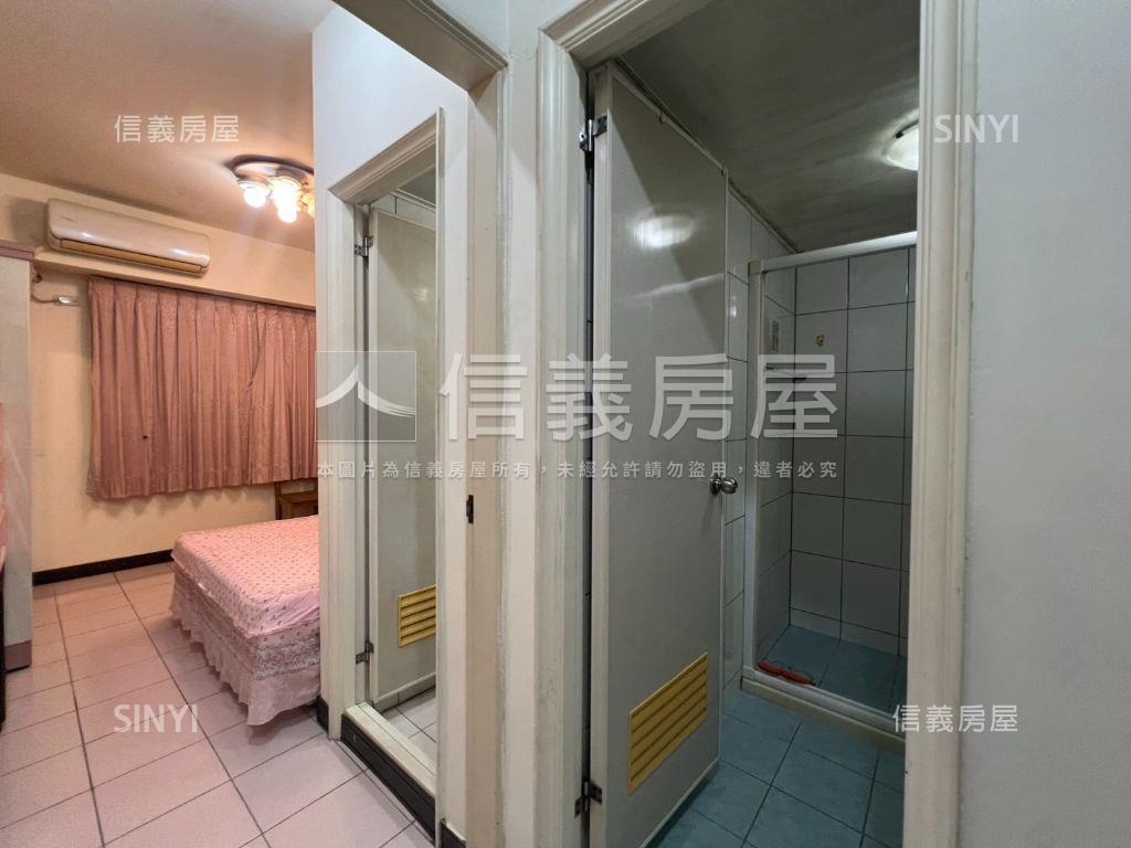 市政府旁電梯兩房兩衛車位房屋室內格局與周邊環境