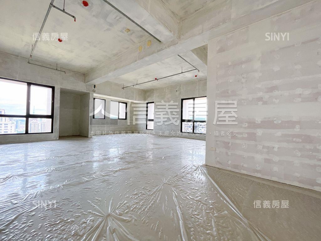 ＶＲ聯聚方庭高樓視野豪邸房屋室內格局與周邊環境