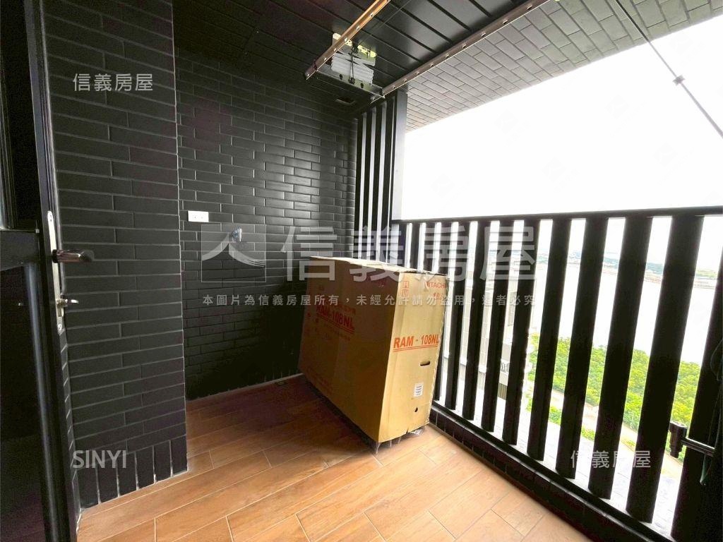 愛琴海３３樓海景兩房平車房屋室內格局與周邊環境