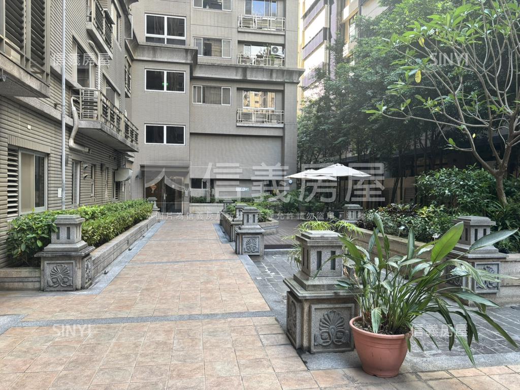 仁義街電梯三房車位房屋室內格局與周邊環境