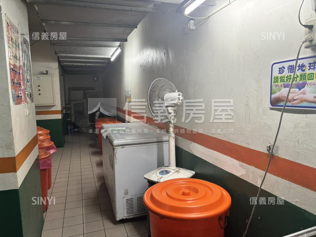 仁義街電梯三房車位房屋室內格局與周邊環境