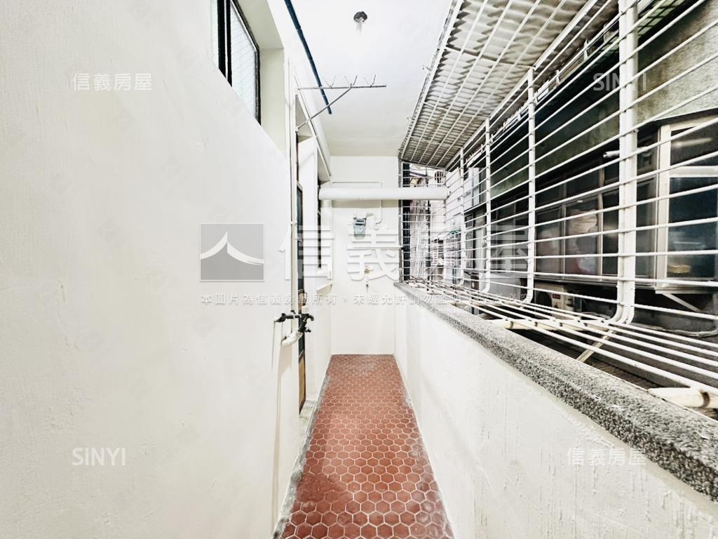 竹林前後陽台公寓三樓房屋室內格局與周邊環境