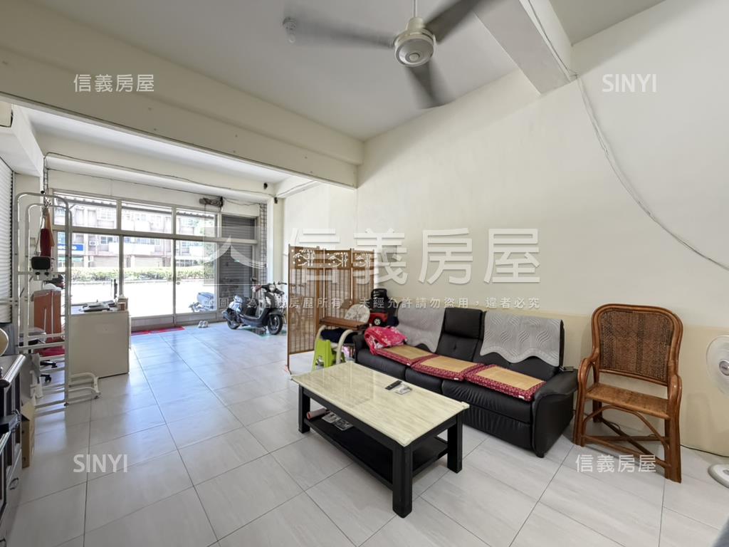 橋科附近正路上黃金店面房屋室內格局與周邊環境