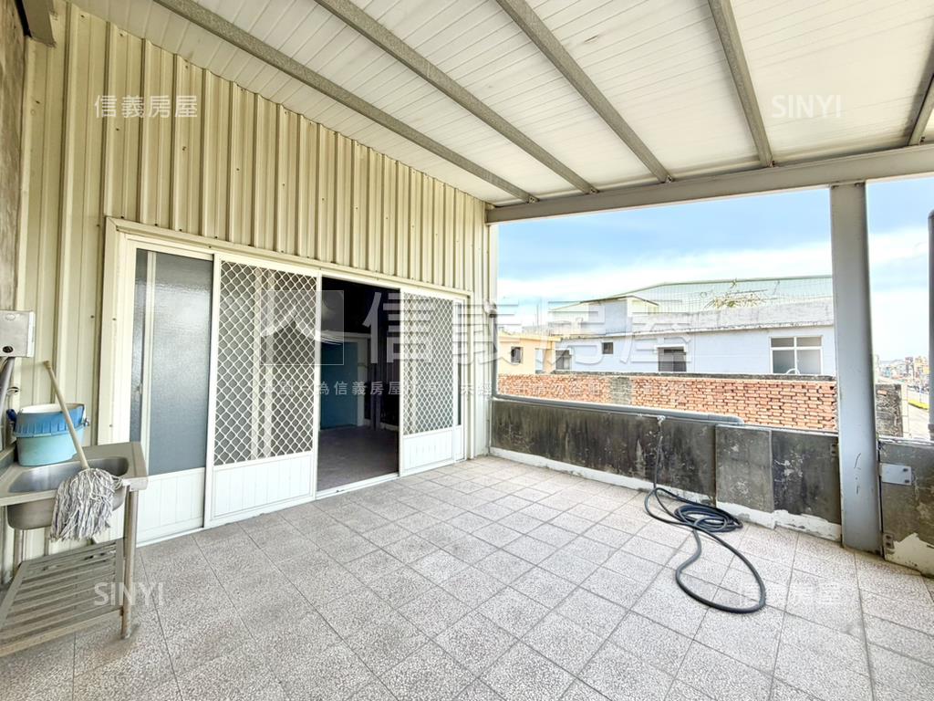 橋科附近正路上黃金店面房屋室內格局與周邊環境