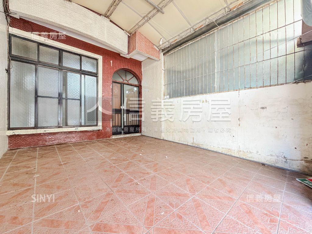 台南臨路２＋１房一室透天房屋室內格局與周邊環境
