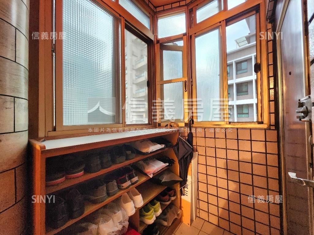 復興路二樓五套房房屋室內格局與周邊環境