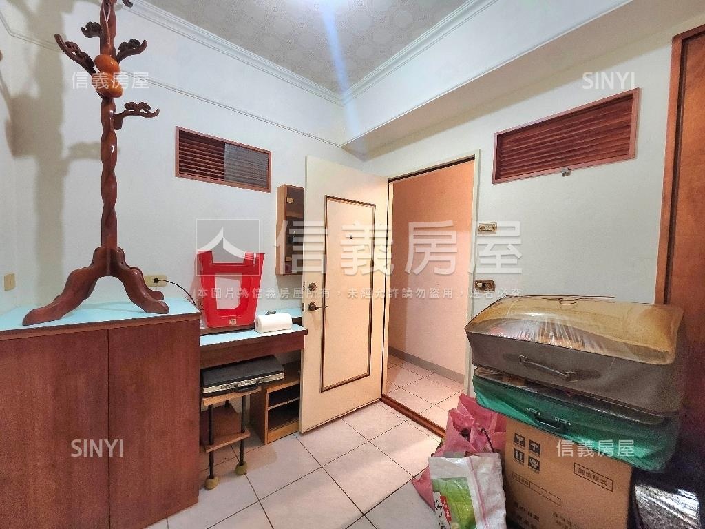 復興路二樓五套房房屋室內格局與周邊環境