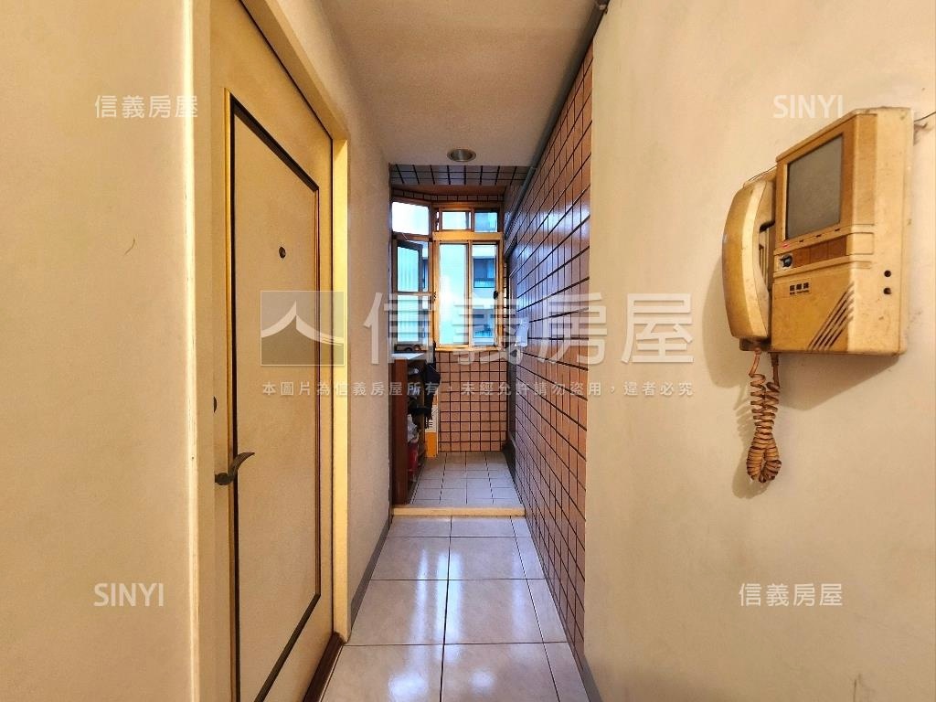 復興路二樓五套房房屋室內格局與周邊環境