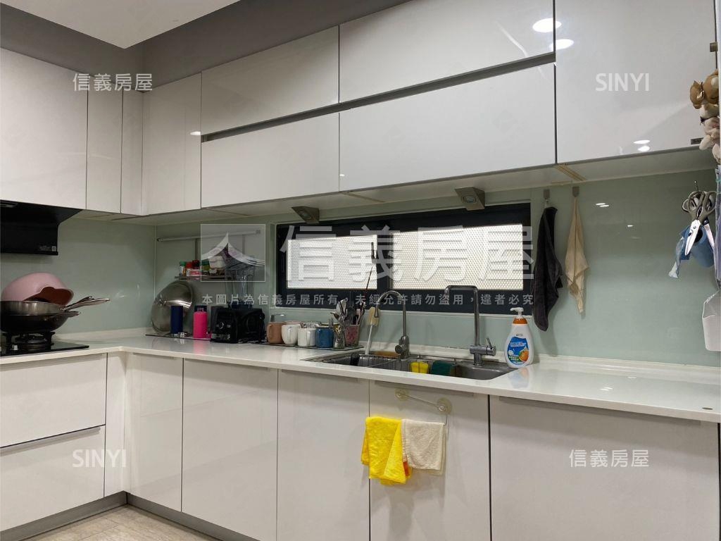 南勢佳河靜園百坪面寬豪墅房屋室內格局與周邊環境