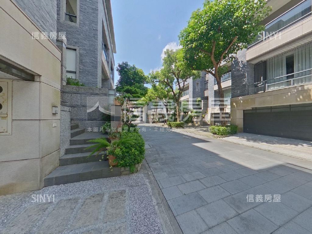 南勢佳河靜園百坪面寬豪墅房屋室內格局與周邊環境