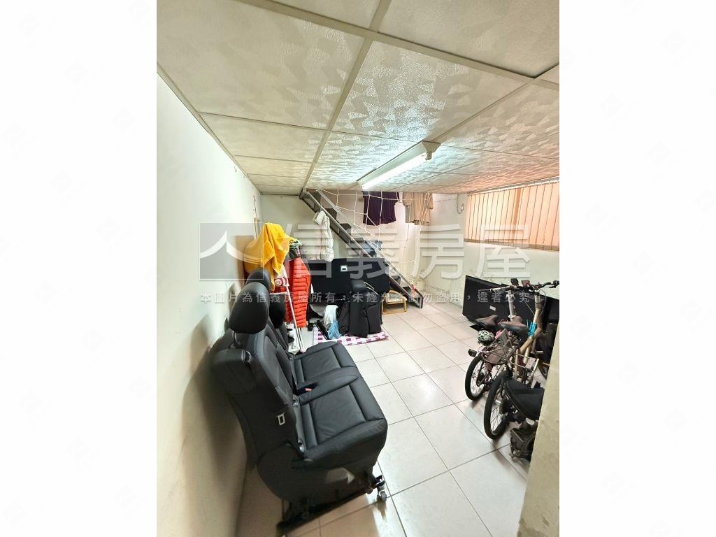 嶺東精科正三房含車位房屋室內格局與周邊環境