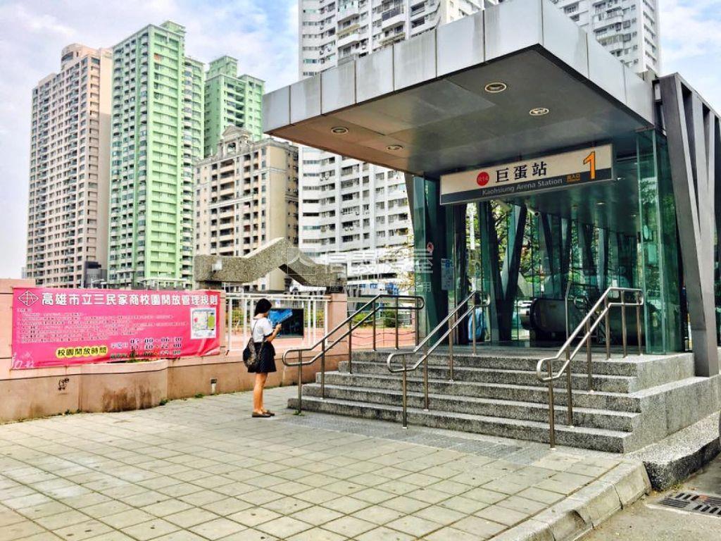 近漢神巨蛋精美兩房房屋室內格局與周邊環境