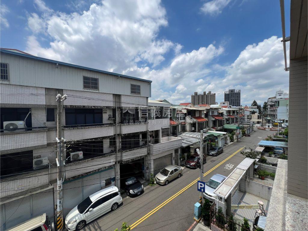 近內新國小｜大三房附車位房屋室內格局與周邊環境