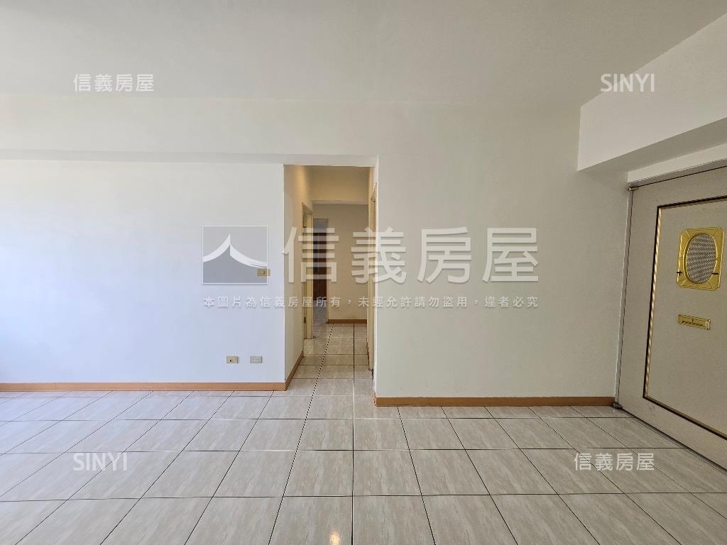 電梯三房採光格局佳房屋室內格局與周邊環境