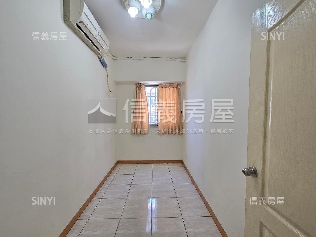 電梯三房採光格局佳房屋室內格局與周邊環境